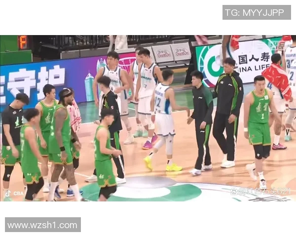 辽宁男篮主场不敌新疆，CBA常规赛两连败引发球迷忧虑